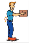 Les gestes  viter  - Un homme porte un objet avec les mains les bras presque tendus. L'objet est trop loin de son corps.